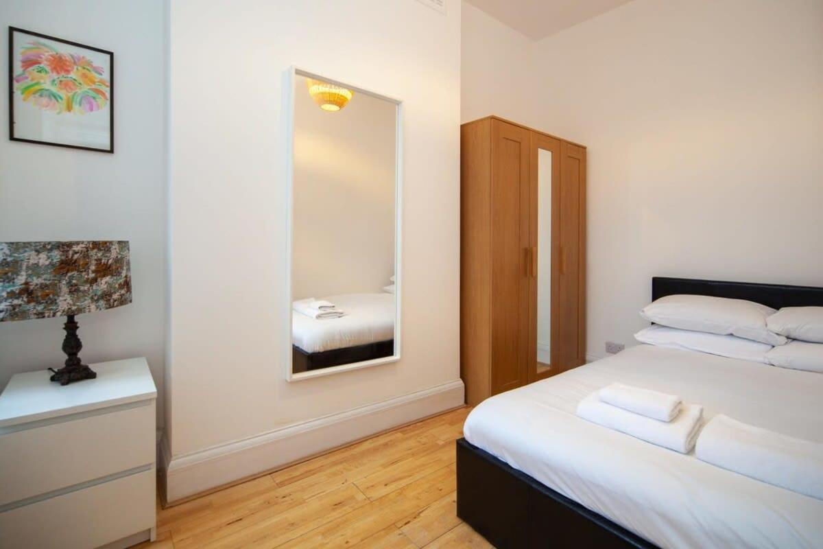 Lovely 2 Bedroom Apartment In Tooting London Eksteriør billede
